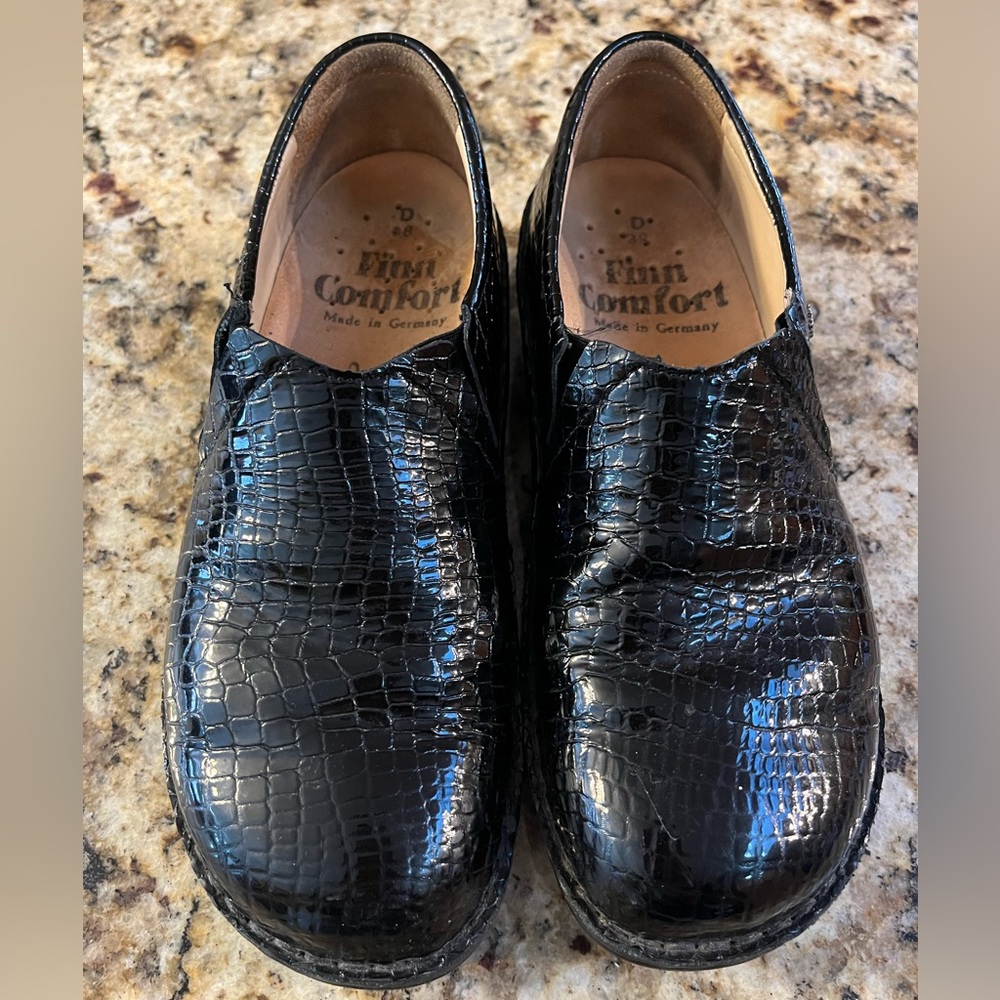 Finn comfort 38 women’s Black Patent Leather Loafers